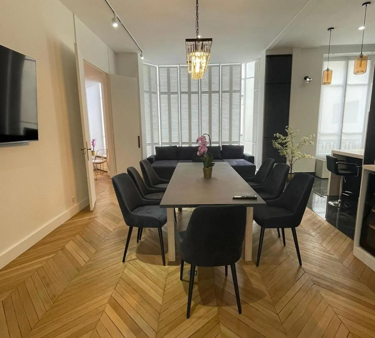 Avenue Foch Luxury 280M2 - 4Br - 8 Guests Apartment Paris